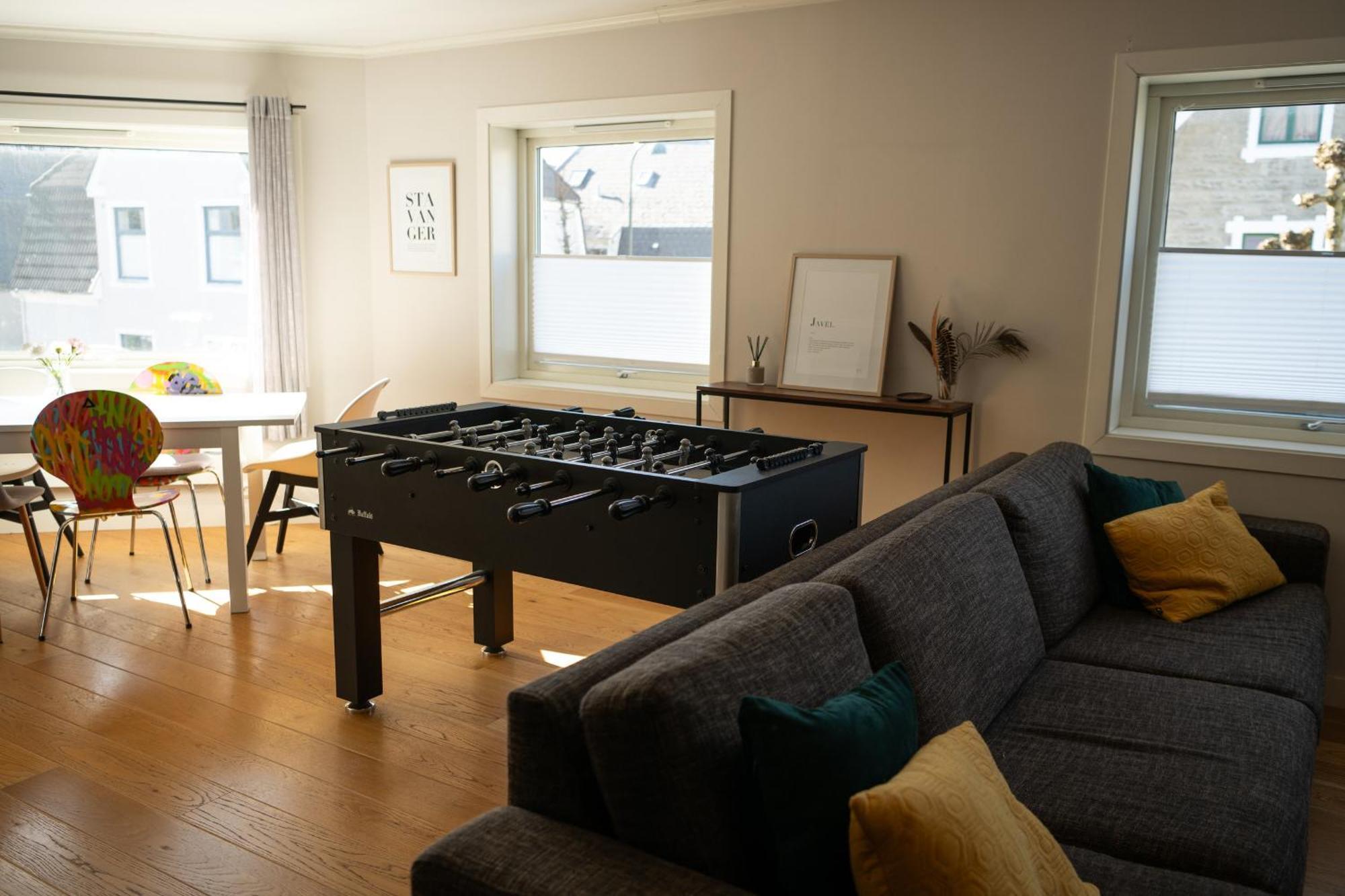 Apartamento Spacious Apt, Big Roof Terrace, Free Parking